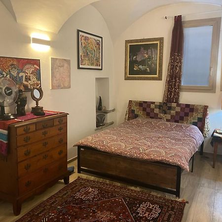 Beautifully Restored Romantic Apartment In The Centre Of Historic Dolcedo Exterior foto